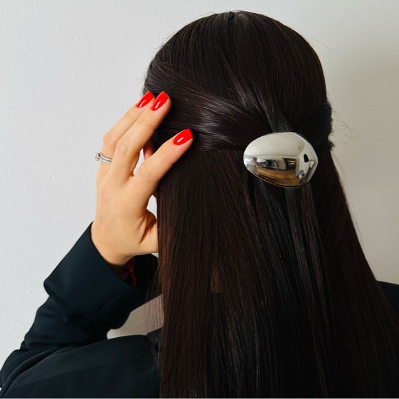 Vintage Accessories - New Design Geometric Glossy Silver Color Metal Hairwear